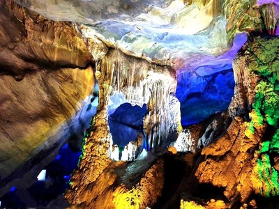 探秘龙硿洞 龙岩新罗的自然奇观与旅游胜地